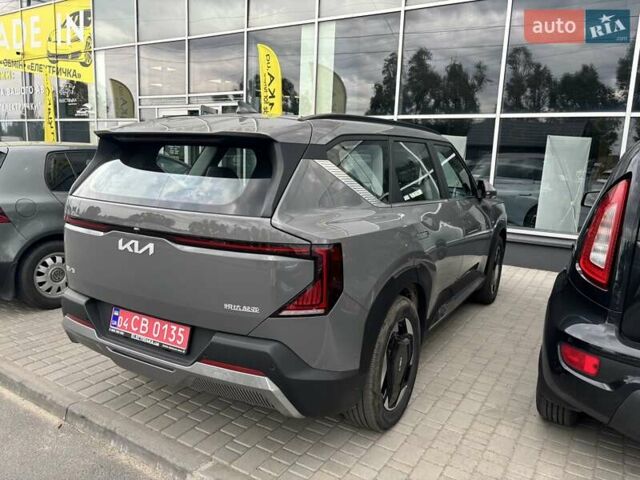 Сірий Кіа EV5, об'ємом двигуна 0 л та пробігом 1 тис. км за 28000 $, фото 2 на Automoto.ua