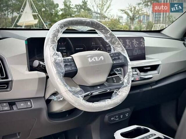 Киа EV5 2024 в Киеве на Automoto.ua Серый Киа EV5, объемом двигателя 0 л и пробегом 23 тыс. км за 22000 $, фото 7 на Automoto.ua