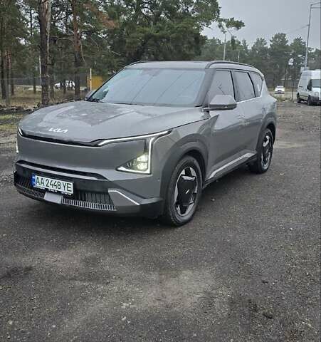 Сірий Кіа EV5, об'ємом двигуна 0 л та пробігом 16 тис. км за 24500 $, фото 18 на Automoto.ua