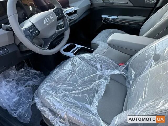Серый Киа EV5, объемом двигателя 0 л и пробегом 0 тыс. км за 26700 $, фото 3 на Automoto.ua