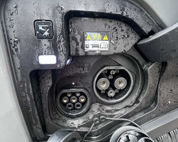 Серый Киа EV5, объемом двигателя 0 л и пробегом 32 тыс. км за 27500 $, фото 12 на Automoto.ua