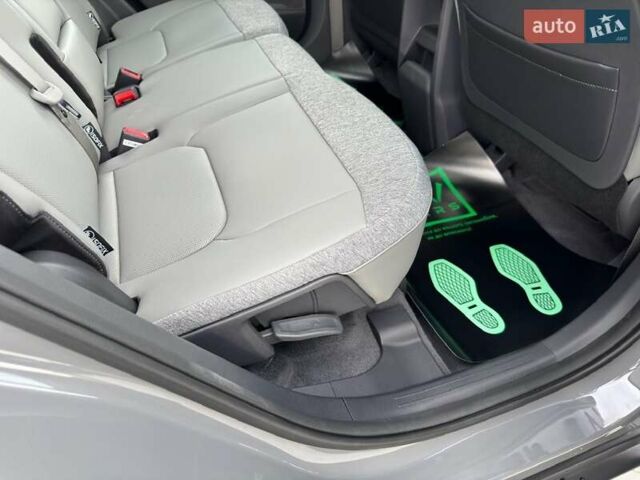 Киа EV5 2024 в Ивано-Франковске на Automoto.ua Серый Киа EV5, объемом двигателя 0 л и пробегом 10 тыс. км за 22900 $, фото 15 на Automoto.ua