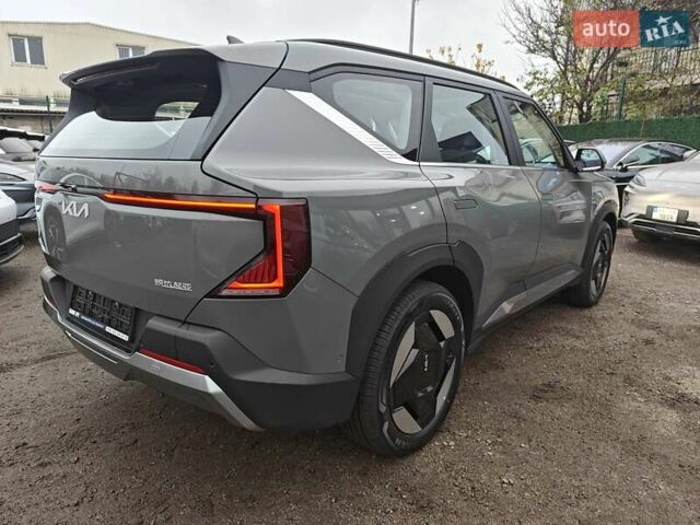 Серый Киа EV5, объемом двигателя 0 л и пробегом 1 тыс. км за 34500 $, фото 6 на Automoto.ua
