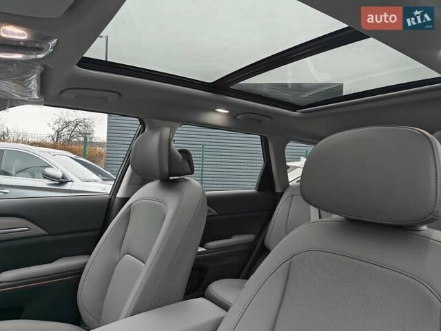 Серый Киа EV5, объемом двигателя 0 л и пробегом 1 тыс. км за 34500 $, фото 12 на Automoto.ua