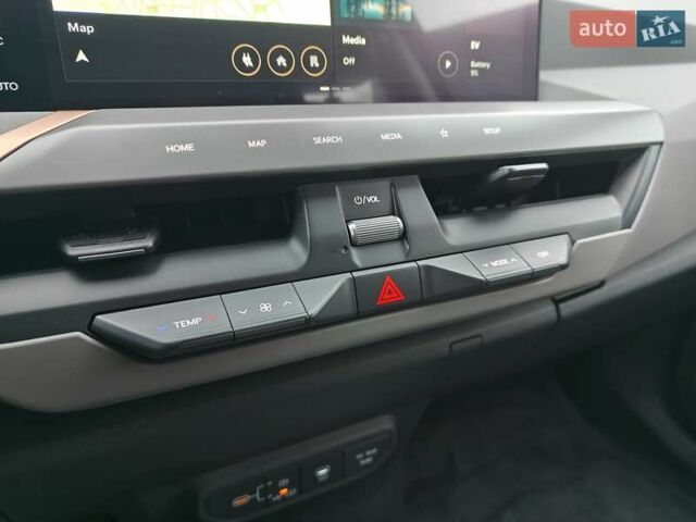 Серый Киа EV5, объемом двигателя 0 л и пробегом 1 тыс. км за 34500 $, фото 33 на Automoto.ua