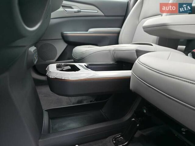 Серый Киа EV5, объемом двигателя 0 л и пробегом 1 тыс. км за 34500 $, фото 17 на Automoto.ua