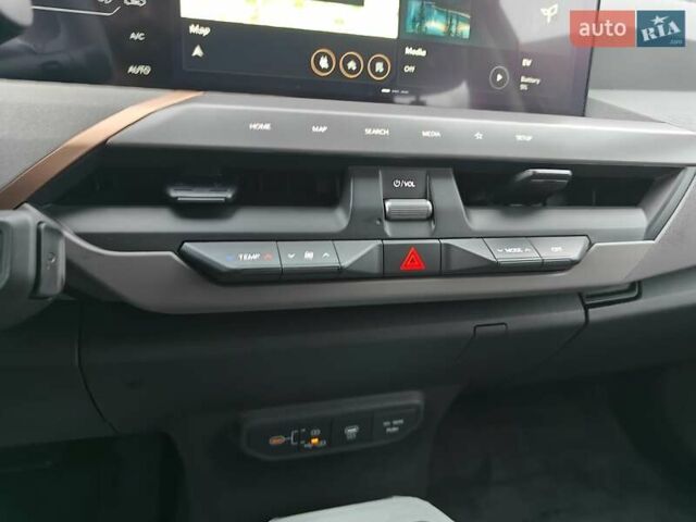 Серый Киа EV5, объемом двигателя 0 л и пробегом 1 тыс. км за 34500 $, фото 28 на Automoto.ua