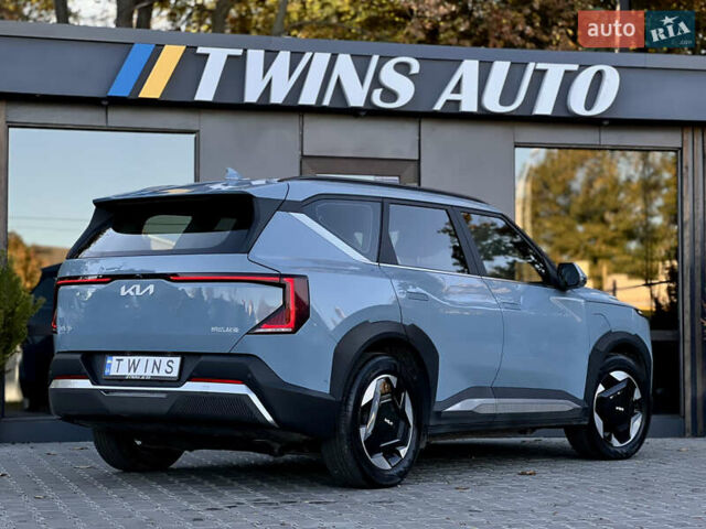 Синий Киа EV5, объемом двигателя 0 л и пробегом 19 тыс. км за 28500 $, фото 19 на Automoto.ua