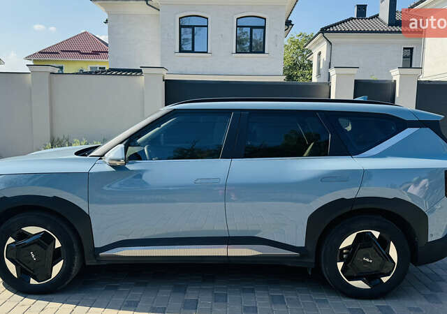 Синий Киа EV5, объемом двигателя 0 л и пробегом 19 тыс. км за 27500 $, фото 2 на Automoto.ua