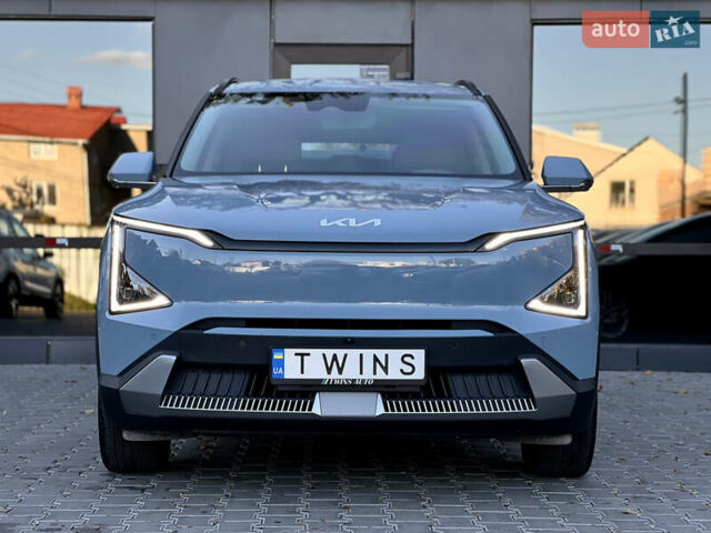 Синий Киа EV5, объемом двигателя 0 л и пробегом 19 тыс. км за 28500 $, фото 1 на Automoto.ua