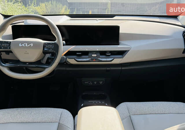 Синий Киа EV5, объемом двигателя 0 л и пробегом 19 тыс. км за 27500 $, фото 9 на Automoto.ua