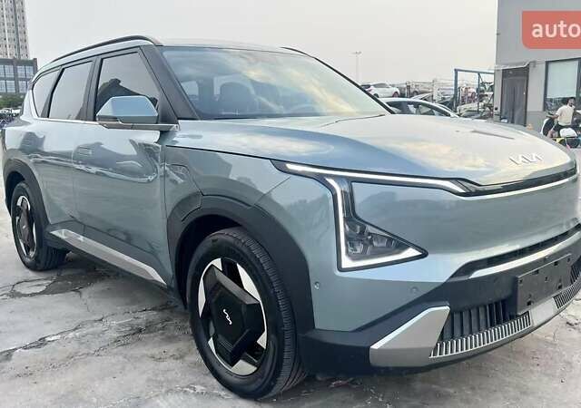 Зеленый Киа EV5, объемом двигателя 0 л и пробегом 17 тыс. км за 25500 $, фото 12 на Automoto.ua