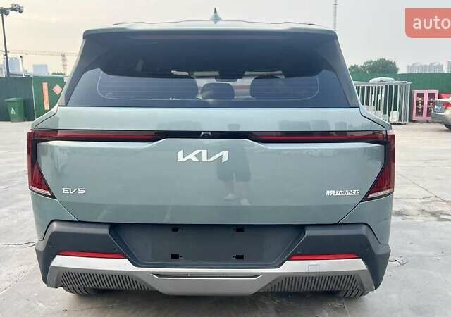 Киа EV5 2023 в Львове на Automoto.ua Зеленый Киа EV5, объемом двигателя 0 л и пробегом 17 тыс. км за 23000 $, фото 4 на Automoto.ua