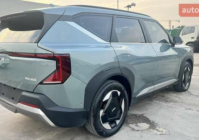 Киа EV5 2023 в Львове на Automoto.ua Зеленый Киа EV5, объемом двигателя 0 л и пробегом 17 тыс. км за 23000 $, фото 5 на Automoto.ua