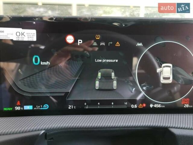 Белый Киа EV6, объемом двигателя 0 л и пробегом 2 тыс. км за 45500 $, фото 22 на Automoto.ua