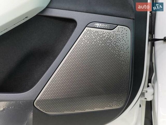 Белый Киа EV6, объемом двигателя 0 л и пробегом 2 тыс. км за 45500 $, фото 17 на Automoto.ua