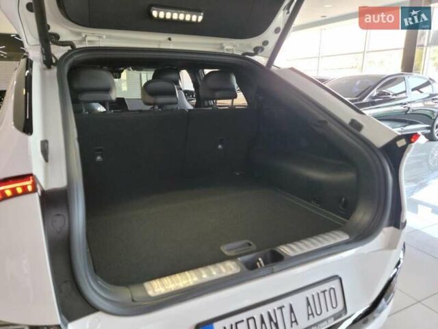 Белый Киа EV6, объемом двигателя 0 л и пробегом 2 тыс. км за 45500 $, фото 10 на Automoto.ua