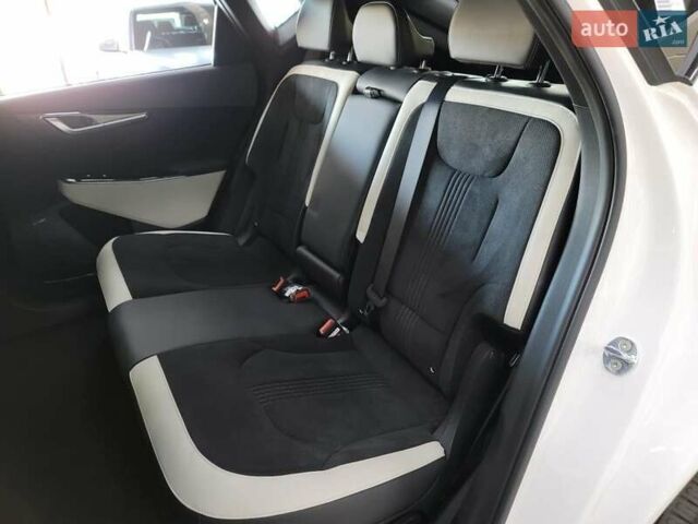 Белый Киа EV6, объемом двигателя 0 л и пробегом 2 тыс. км за 45500 $, фото 32 на Automoto.ua