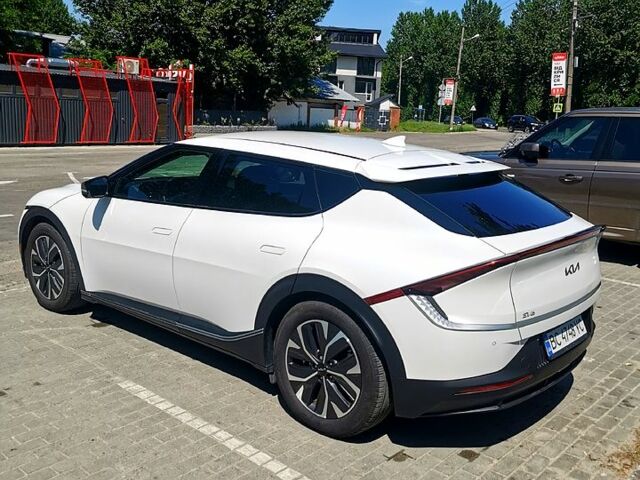 Білий Кіа EV6, об'ємом двигуна 0 л та пробігом 27 тис. км за 25000 $, фото 1 на Automoto.ua