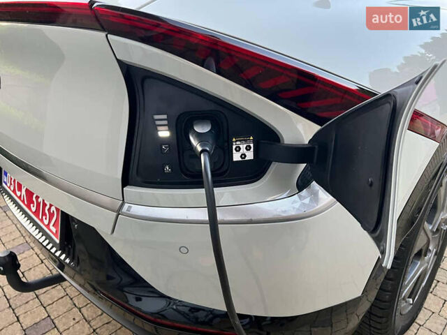 Белый Киа EV6, объемом двигателя 0 л и пробегом 55 тыс. км за 26900 $, фото 53 на Automoto.ua