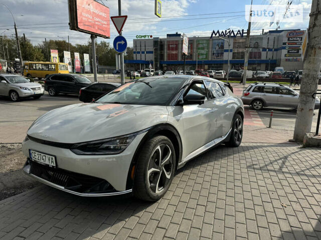 Белый Киа EV6, объемом двигателя 0 л и пробегом 56 тыс. км за 27000 $, фото 3 на Automoto.ua