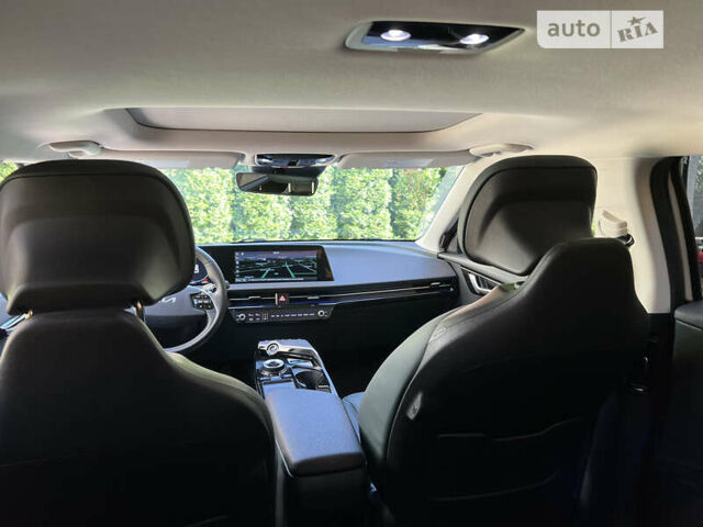 Белый Киа EV6, объемом двигателя 0 л и пробегом 56 тыс. км за 27000 $, фото 9 на Automoto.ua