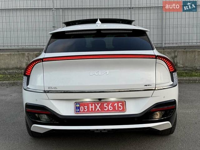 Белый Киа EV6, объемом двигателя 0 л и пробегом 160 тыс. км за 23900 $, фото 6 на Automoto.ua