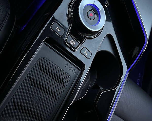 Белый Киа EV6, объемом двигателя 0 л и пробегом 55 тыс. км за 26900 $, фото 61 на Automoto.ua