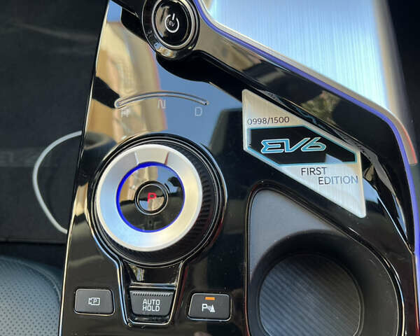 Белый Киа EV6, объемом двигателя 0 л и пробегом 56 тыс. км за 27000 $, фото 41 на Automoto.ua