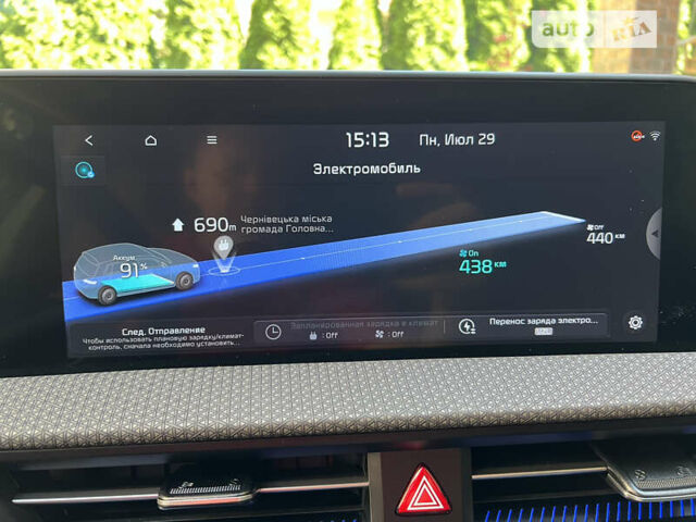 Белый Киа EV6, объемом двигателя 0 л и пробегом 56 тыс. км за 27000 $, фото 22 на Automoto.ua