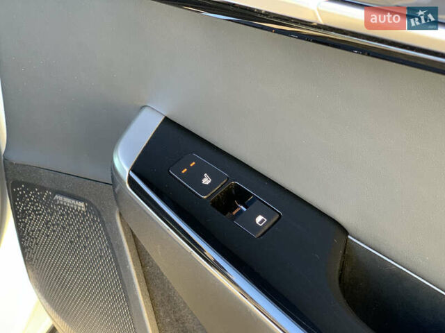 Білий Кіа EV6, об'ємом двигуна 0 л та пробігом 189 тис. км за 21900 $, фото 49 на Automoto.ua