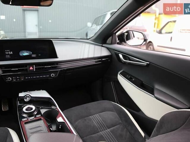 Белый Киа EV6, объемом двигателя 0 л и пробегом 29 тыс. км за 31900 $, фото 14 на Automoto.ua