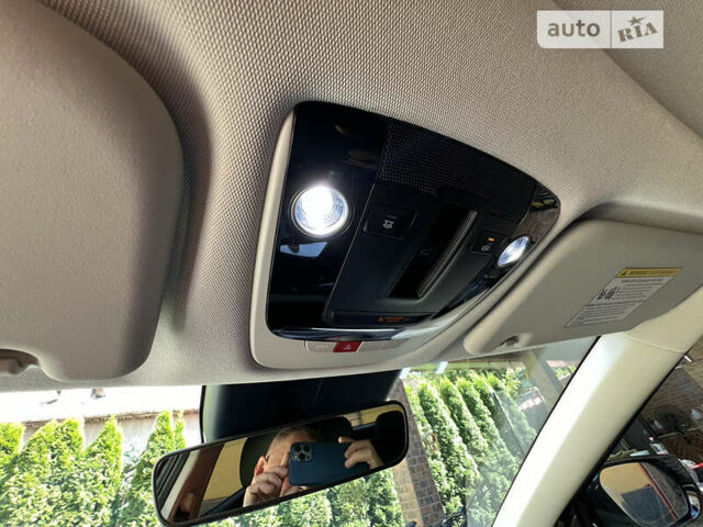 Белый Киа EV6, объемом двигателя 0 л и пробегом 56 тыс. км за 26399 $, фото 12 на Automoto.ua