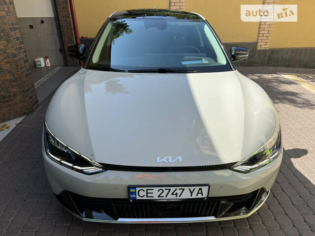 Белый Киа EV6, объемом двигателя 0 л и пробегом 56 тыс. км за 27700 $, фото 39 на Automoto.ua