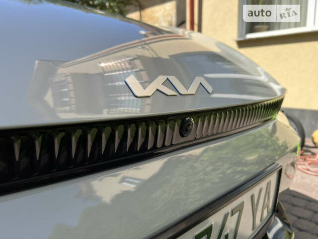 Белый Киа EV6, объемом двигателя 0 л и пробегом 56 тыс. км за 27000 $, фото 6 на Automoto.ua