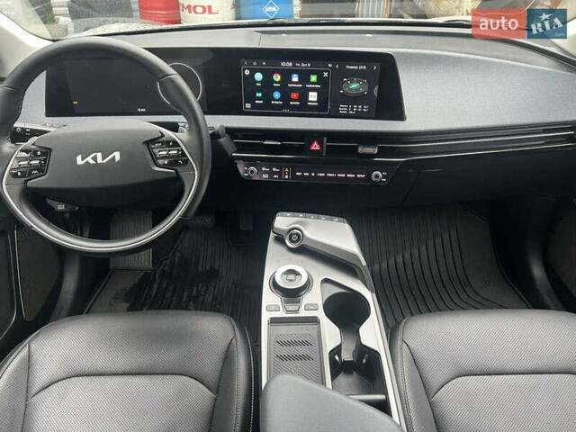 Білий Кіа EV6, об'ємом двигуна 0 л та пробігом 41 тис. км за 26400 $, фото 36 на Automoto.ua