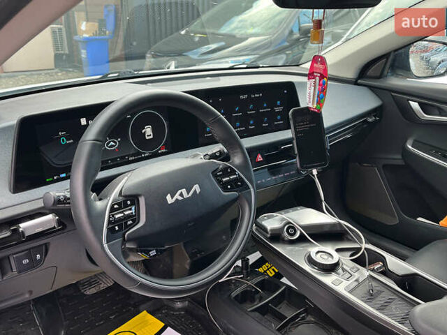 Белый Киа EV6, объемом двигателя 0 л и пробегом 90 тыс. км за 26200 $, фото 10 на Automoto.ua