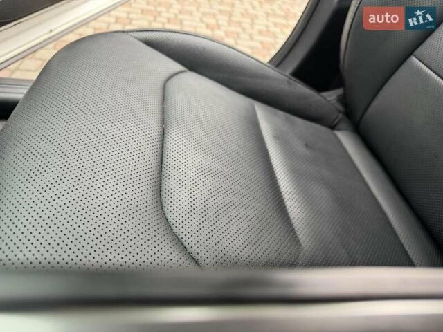 Білий Кіа EV6, об'ємом двигуна 0 л та пробігом 55 тис. км за 25999 $, фото 7 на Automoto.ua