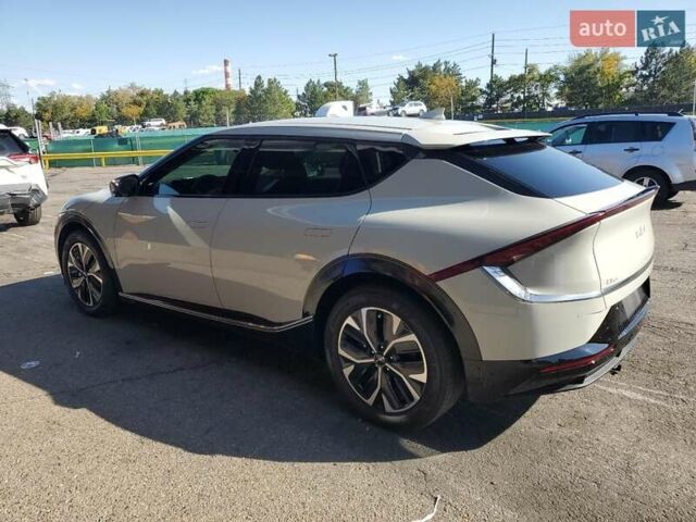 Белый Киа EV6, объемом двигателя 0 л и пробегом 32 тыс. км за 8700 $, фото 1 на Automoto.ua