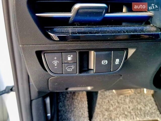 Белый Киа EV6, объемом двигателя 0 л и пробегом 33 тыс. км за 27700 $, фото 24 на Automoto.ua