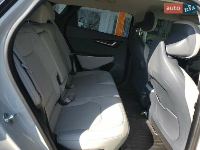 Белый Киа EV6, объемом двигателя 0 л и пробегом 32 тыс. км за 8700 $, фото 9 на Automoto.ua