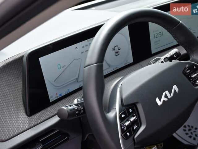 Белый Киа EV6, объемом двигателя 0 л и пробегом 59 тыс. км за 28700 $, фото 32 на Automoto.ua