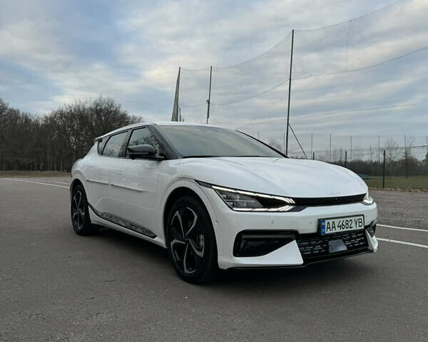 Білий Кіа EV6, об'ємом двигуна 0 л та пробігом 39 тис. км за 38900 $, фото 46 на Automoto.ua