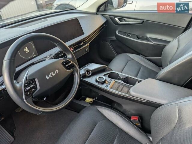 Білий Кіа EV6, об'ємом двигуна 0 л та пробігом 57 тис. км за 26000 $, фото 15 на Automoto.ua