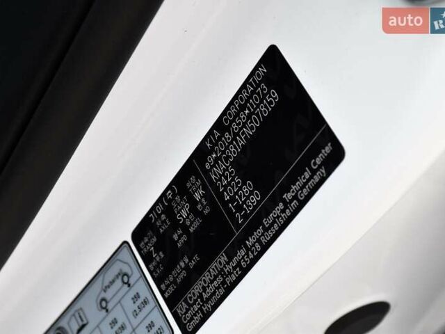 Белый Киа EV6, объемом двигателя 0 л и пробегом 59 тыс. км за 28700 $, фото 36 на Automoto.ua