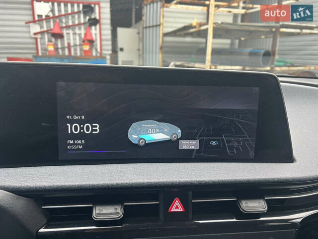 Білий Кіа EV6, об'ємом двигуна 0 л та пробігом 41 тис. км за 26400 $, фото 25 на Automoto.ua