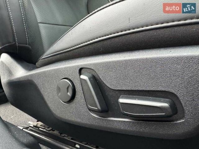 Білий Кіа EV6, об'ємом двигуна 0 л та пробігом 55 тис. км за 25999 $, фото 9 на Automoto.ua