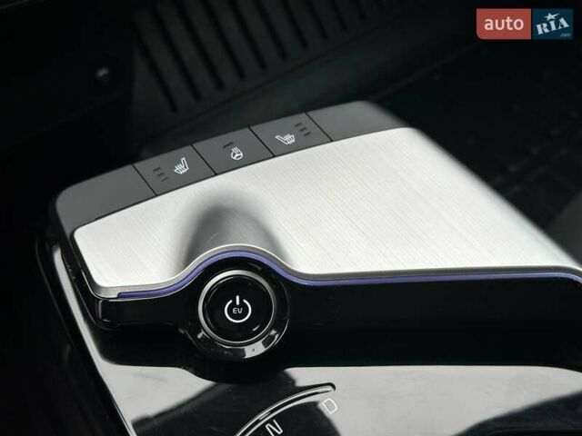 Білий Кіа EV6, об'ємом двигуна 0 л та пробігом 27 тис. км за 29490 $, фото 41 на Automoto.ua