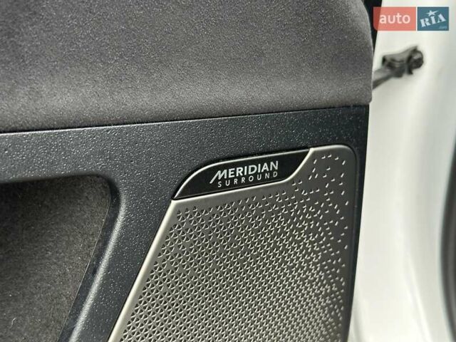 Білий Кіа EV6, об'ємом двигуна 0 л та пробігом 27 тис. км за 29490 $, фото 28 на Automoto.ua