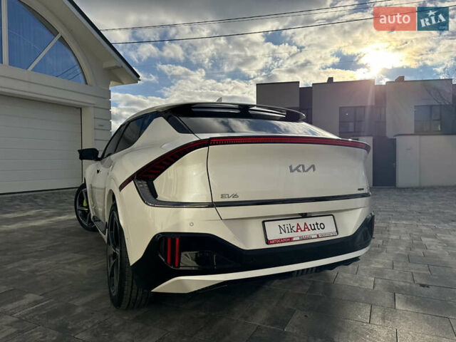 Белый Киа EV6, объемом двигателя 0 л и пробегом 8 тыс. км за 44500 $, фото 33 на Automoto.ua